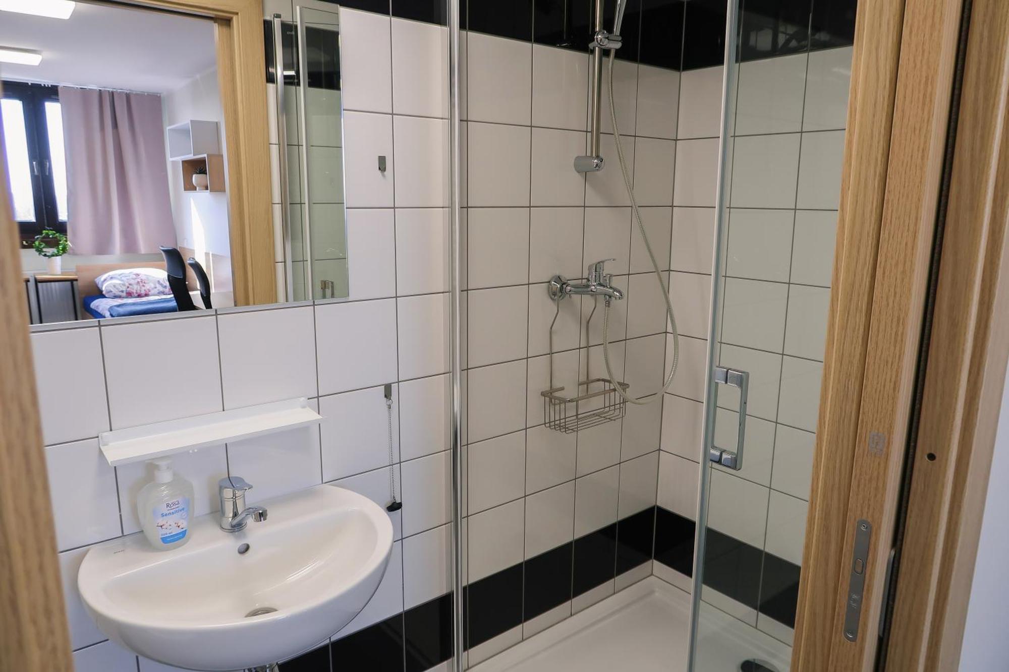 Hostel Dom Studencki Arka Wrocław Zewnętrze zdjęcie